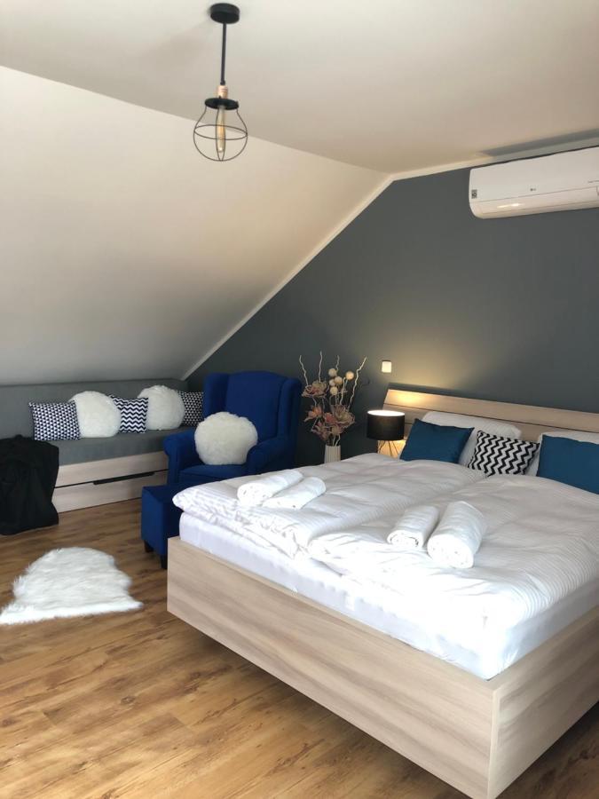 Apartmány Koněvova Mikulov Exteriér fotografie