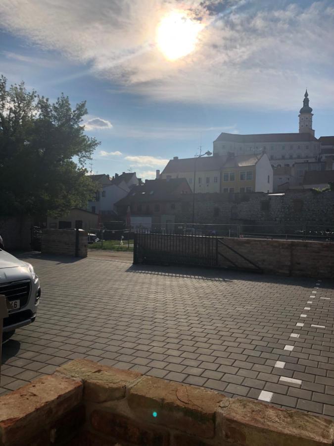 Apartmány Koněvova Mikulov Exteriér fotografie