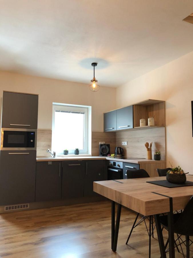 Apartmány Koněvova Mikulov Exteriér fotografie