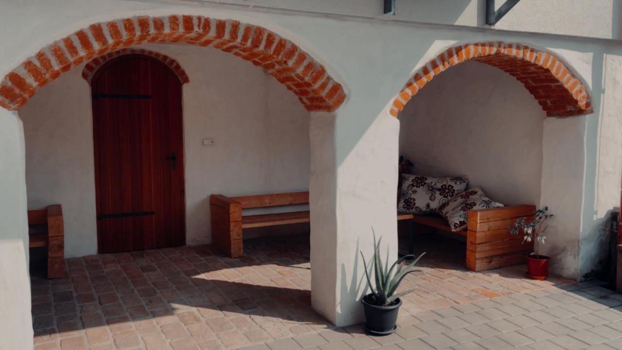 Apartmány Koněvova Mikulov Exteriér fotografie